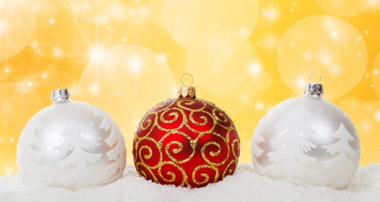 Seasonal Trends in House Product Purchases and Their Impact on Sales