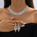 Luxury diamond necklace styles that redefine elegance