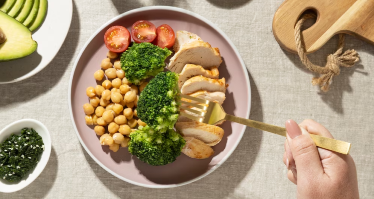 Perbedaan Antara Diet Vegetarian Dan Vegan yang Wajib Diketahui